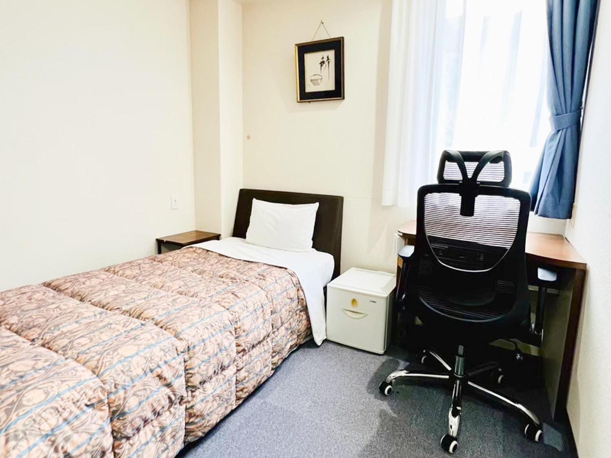 Station Business Hotel Tenshukaku Hitoyoshi Esterno foto
